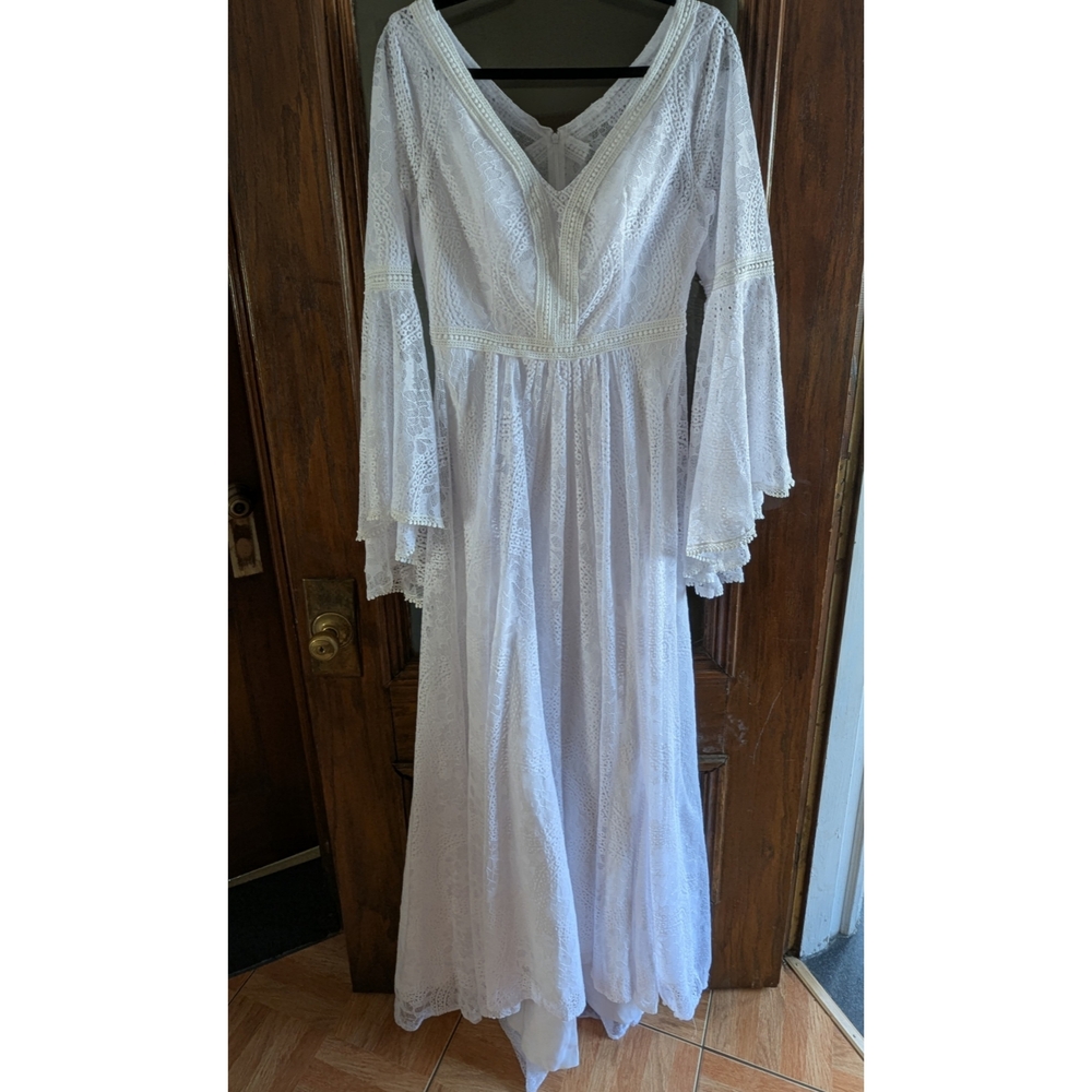 A-line Lace Bell Sleeve Wedding Dress